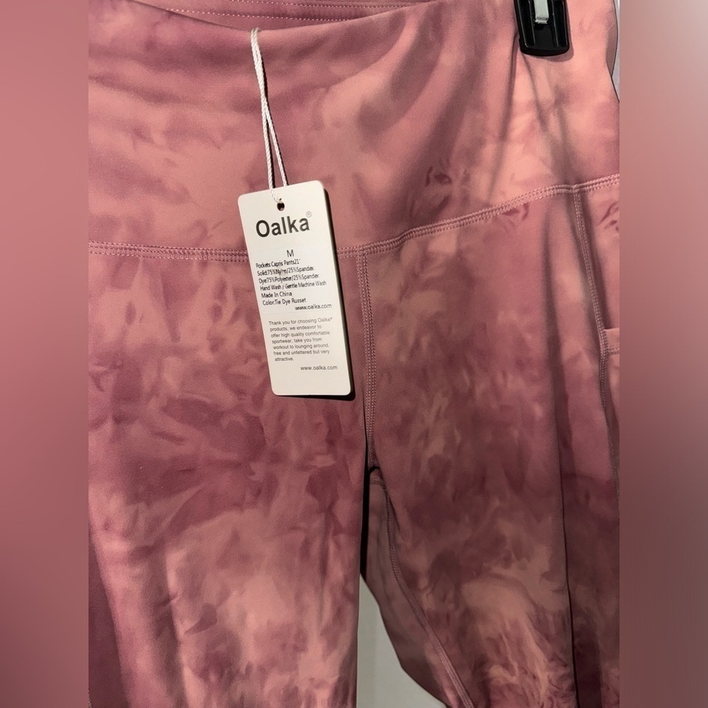 Oalka Tie and Dye Medium Capri Pants, workout - Picture 2 of 5